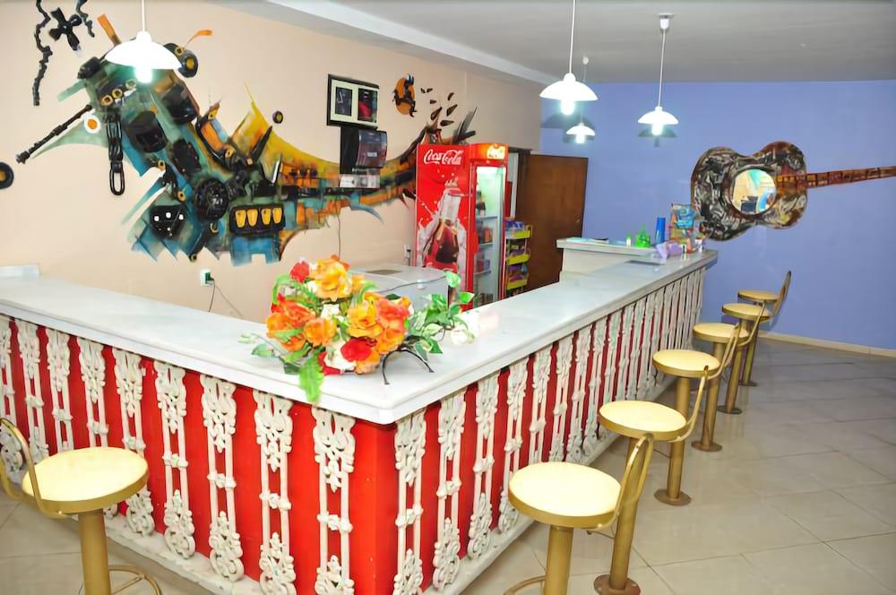 Barrudada Tropical Hotel